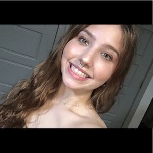 Meet your Posher, Delayne